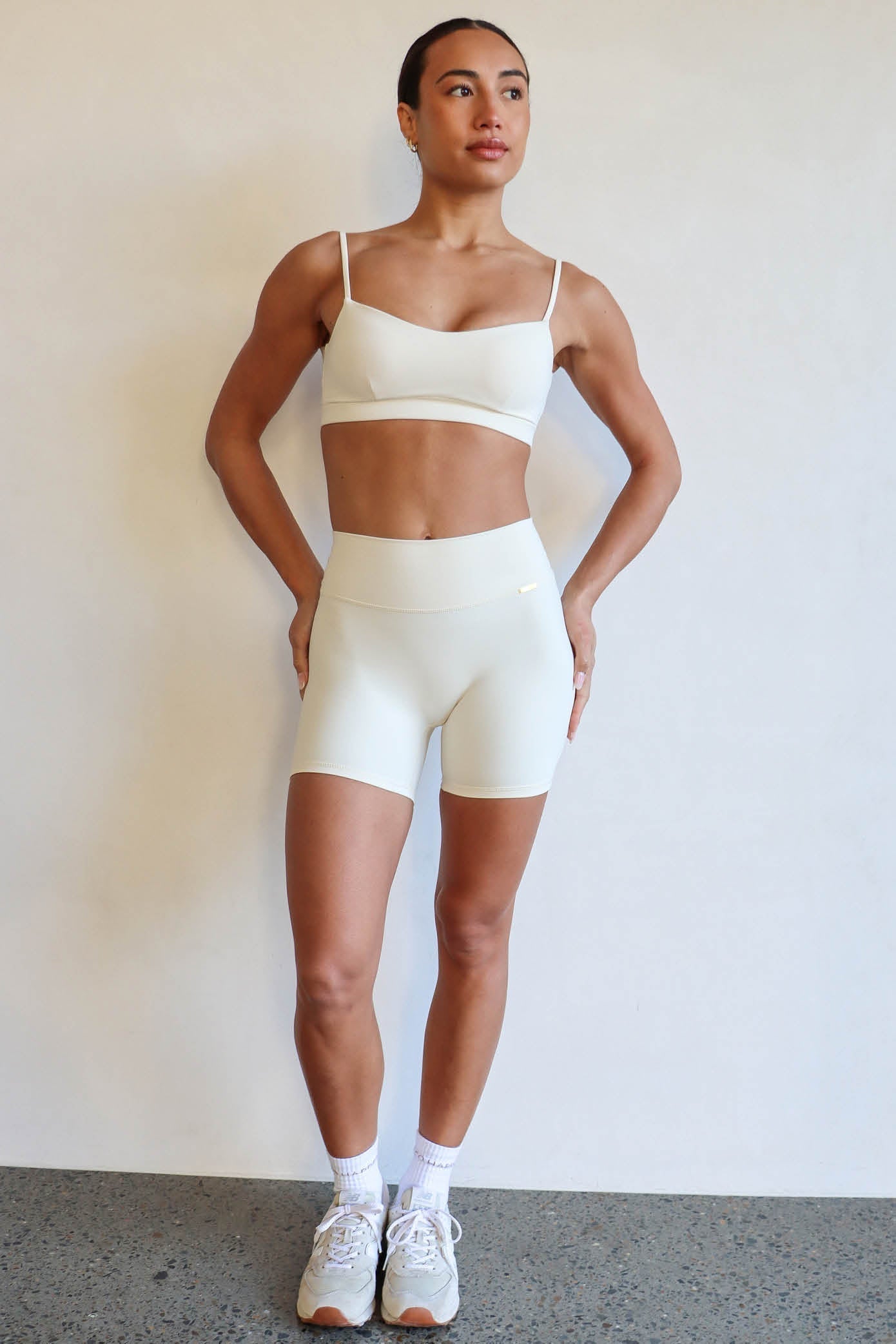 Victory Short - Milk